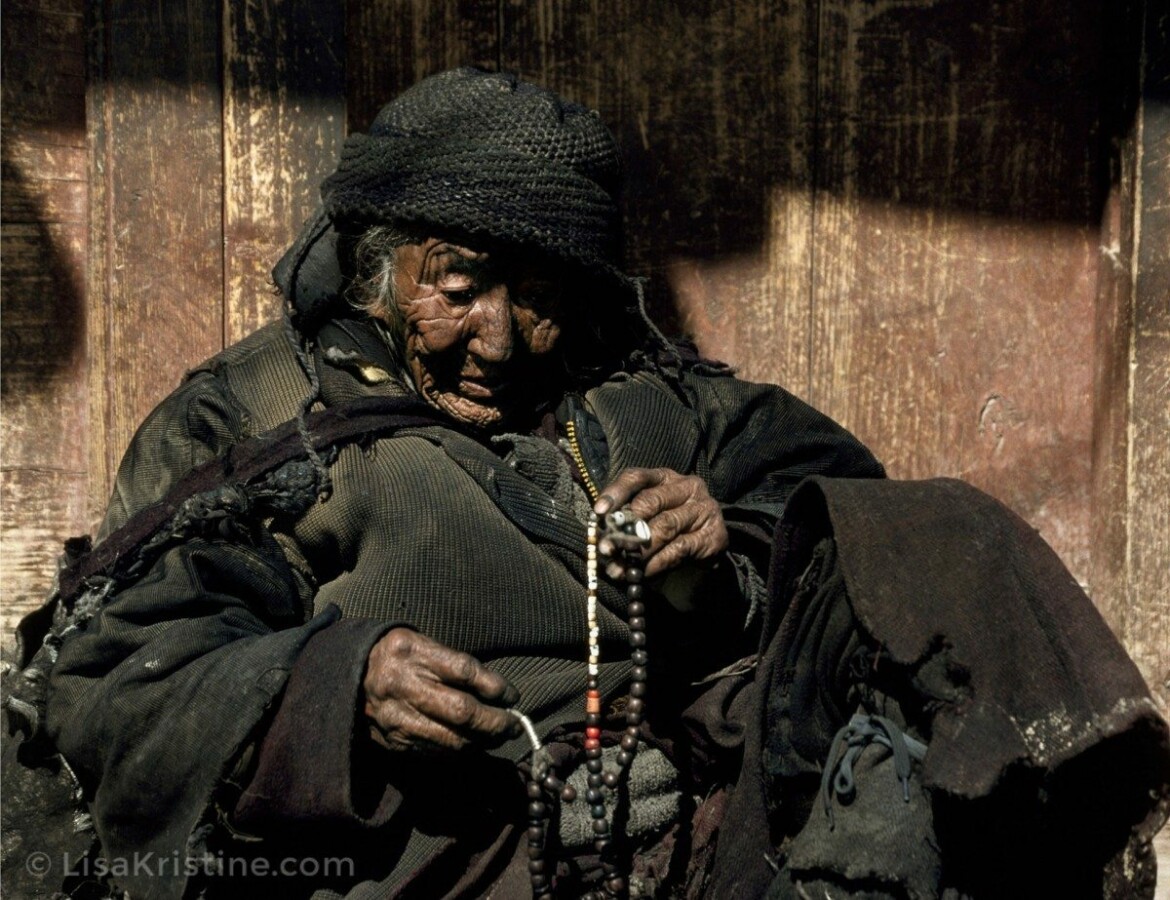 Lisa Kristine Com Prayer Beads Western Tibet 1170x900 1264310340
